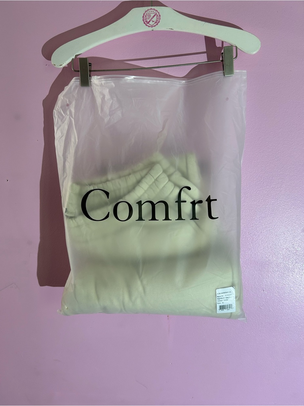 Comfrt Bone XL cuffed sweats